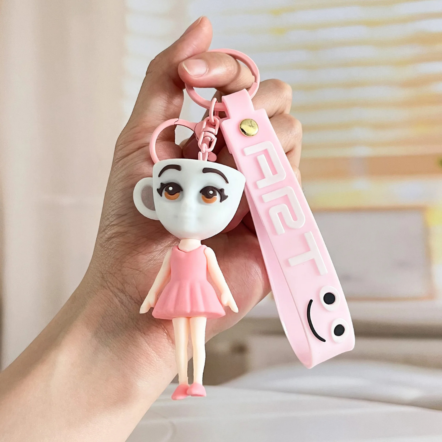 png_1500x1500_66984559